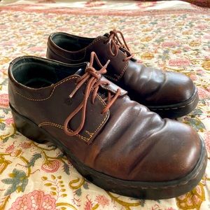 Born Oxford-style shoes, brown, size 7.5, smart and comfortable